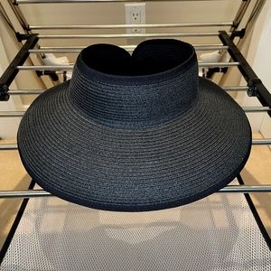 Nine West Packable Roll Up Sun Visor